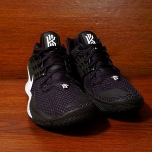 Nike Kyrie TB black and white